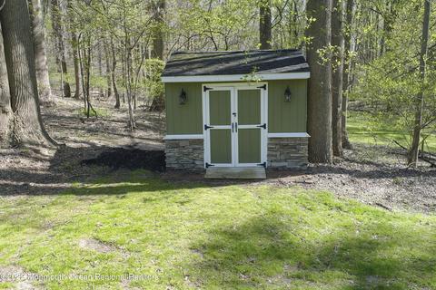 18 Allocco Dr, Holmdel, NJ 07733 photo 19