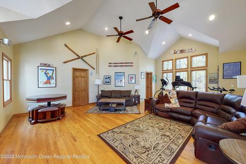 18 Allocco Dr, Holmdel, NJ 07733 photo 39