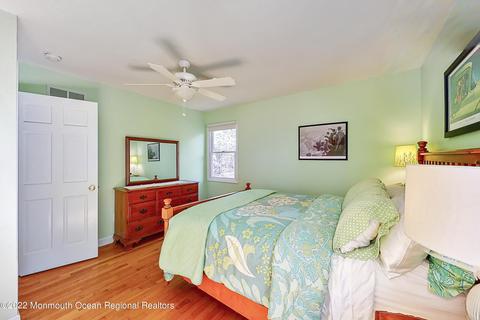 18 Allocco Dr, Holmdel, NJ 07733 photo 46