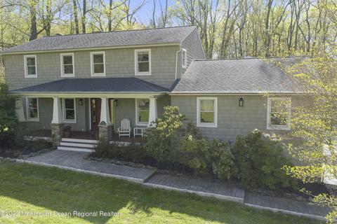 18 Allocco Dr, Holmdel, NJ 07733 photo 4