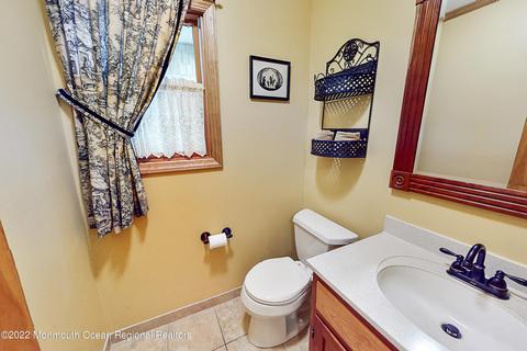 18 Allocco Dr, Holmdel, NJ 07733 photo 38