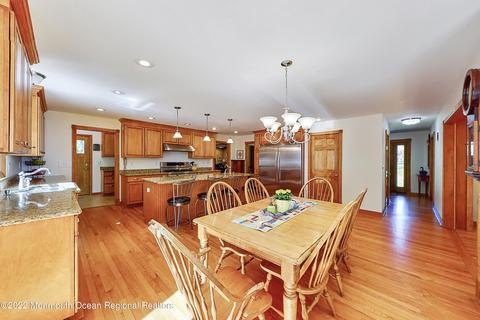 18 Allocco Dr, Holmdel, NJ 07733 photo 28