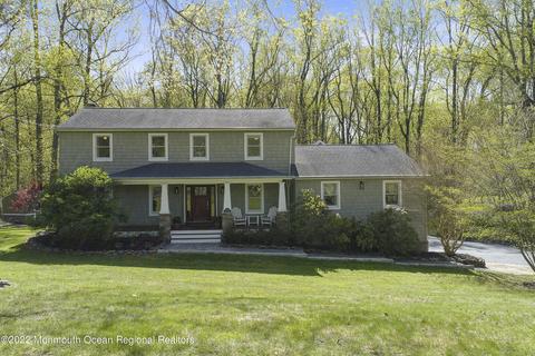 18 Allocco Dr, Holmdel, NJ 07733 photo 2