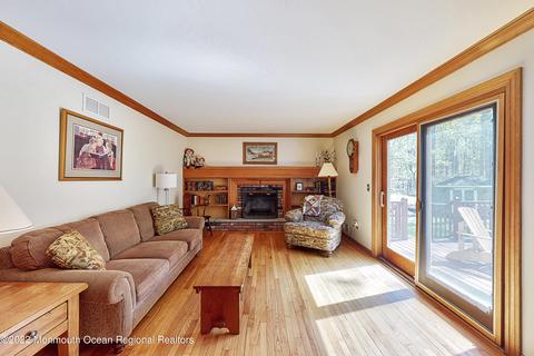 18 Allocco Dr, Holmdel, NJ 07733 photo 33
