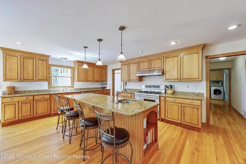 18 Allocco Dr, Holmdel, NJ 07733 photo 30