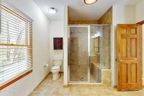 18 Allocco Dr, Holmdel, NJ 07733 photo 41
