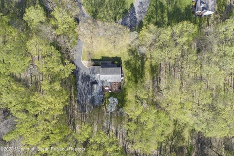 18 Allocco Dr, Holmdel, NJ 07733 photo 22