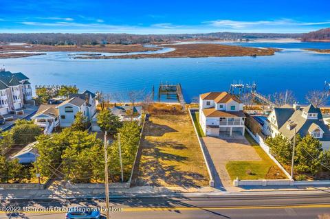 672 Ocean Ave, Sea Bright, NJ 07760 photo 3
