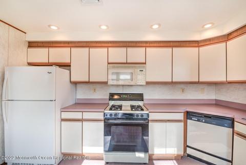 3 Sands Point Rd, Waretown, NJ 08758 photo 6