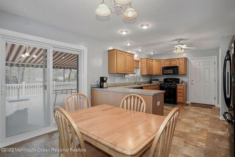 618 Pine St, Jackson, NJ 08527 photo 7