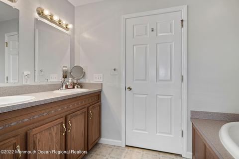 618 Pine St, Jackson, NJ 08527 photo 28