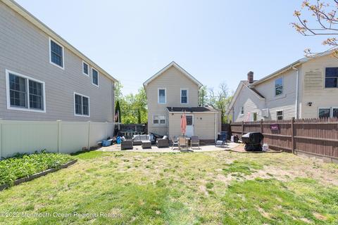 11 E Third St, Keyport, NJ 07735 photo 2
