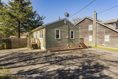 44 Bryant Rd, Waretown, NJ 08758 photo 1