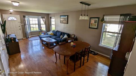4 Dolan Ave, Matawan, NJ 07747 photo 4