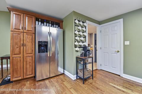 307 Greene Ave, Middlesex, NJ 08846 photo 9