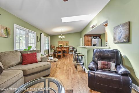307 Greene Ave, Middlesex, NJ 08846 photo 13