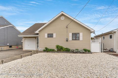 18 Commodore Dr, Brick, NJ 08723 photo 2