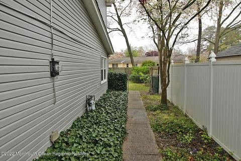 202 Conifer Dr, Forked River, NJ 08731 photo 6
