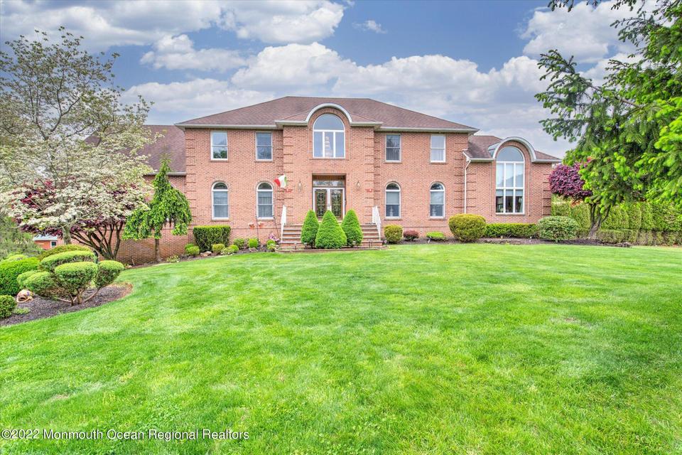 mother daughter homes for sale in paramus nj
