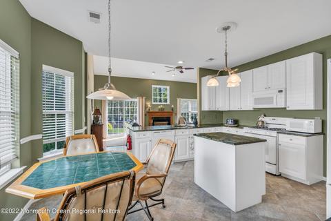 53 Strathmere St, Waretown, NJ 08758 photo 18