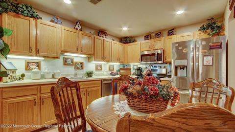 450 Deuce Dr, Wall, NJ 07719 photo 20