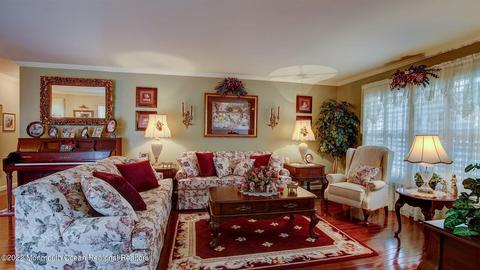 450 Deuce Dr, Wall, NJ 07719 photo 7