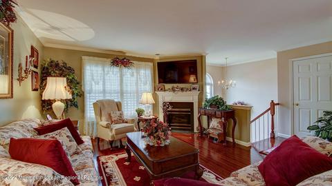 450 Deuce Dr, Wall, NJ 07719 photo 5