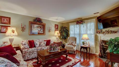 450 Deuce Dr, Wall, NJ 07719 photo 6