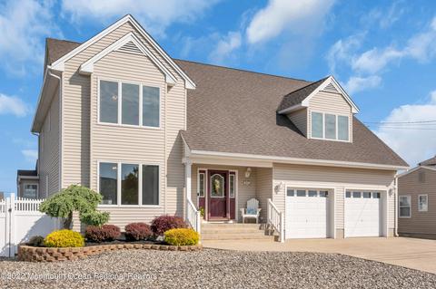 802 Bowline Dr, Forked River, NJ 08731 photo 1