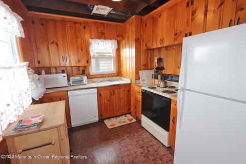 2 Bond Ave, Lavallette, NJ 08735 photo 17