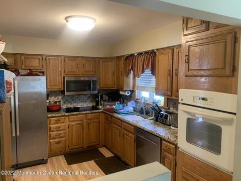 10 Phillips Rd, Brick, NJ 08724 photo 18