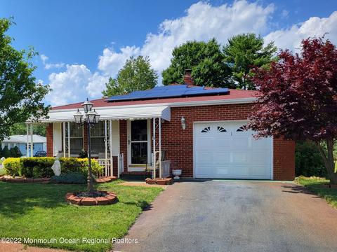 1 Castries St, Toms River, NJ 08757