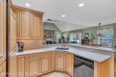 20 Green Tree Dr, Jackson, NJ 08527 photo 14