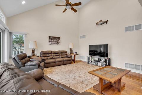 611 Winthrop Dr, Forked River, NJ 08731 photo 13