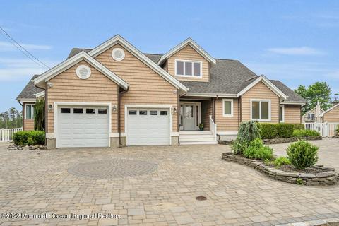 611 Winthrop Dr, Forked River, NJ 08731 photo 2