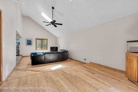 13 Renee Ct, Forked River, NJ 08731 photo 9