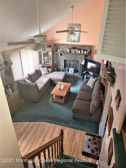 3 Bailey Pl, Sewaren, NJ 07077 photo 9