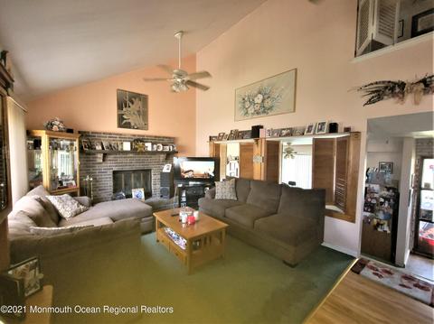 3 Bailey Pl, Sewaren, NJ 07077 photo 10