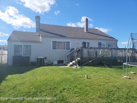 3 Bailey Pl, Sewaren, NJ 07077 photo 4