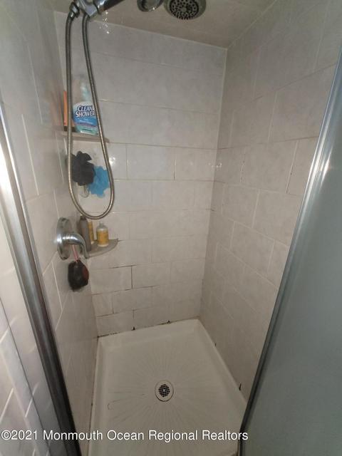 3 Bailey Pl, Sewaren, NJ 07077 photo 18