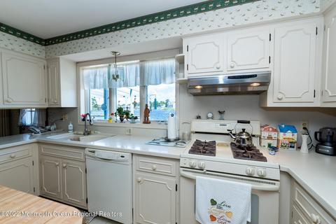 684 Fairview Ln, Forked River, NJ 08731 photo 37