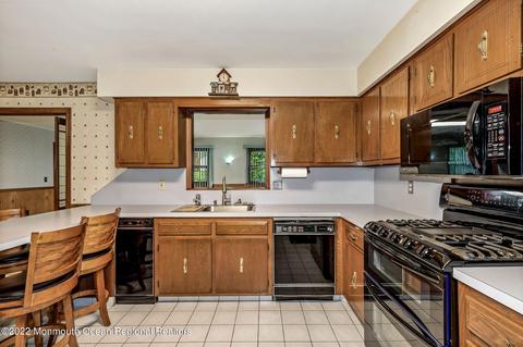 2004 Serpentine Dr, Forked River, NJ 08731 photo 11