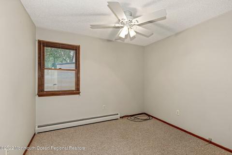 2004 Serpentine Dr, Forked River, NJ 08731 photo 16