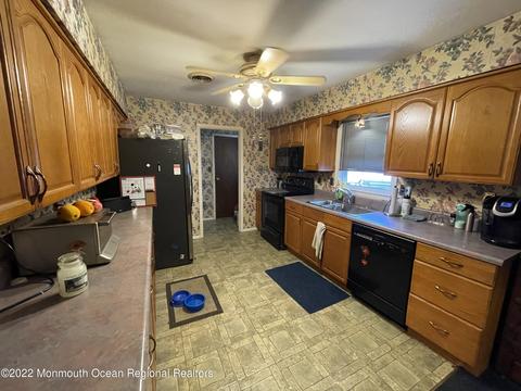 20 Bobwhite Ct, Forked River, NJ 08731 photo 5