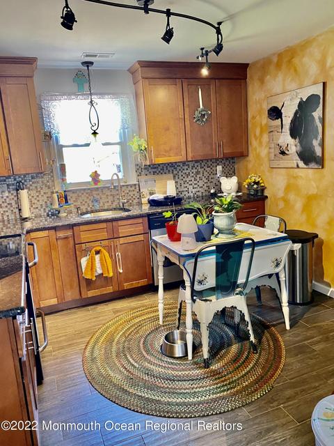 36 Rustic Dr, Howell, NJ 07731 photo 5