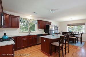 38 Southwind Dr, Waretown, NJ 08758 photo 4