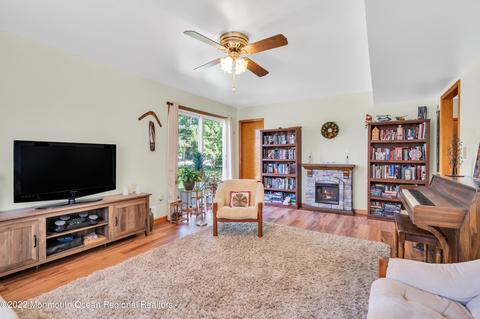 22 4th St, Brick, NJ 08724 photo 32