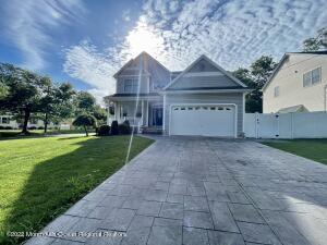 902 Avon Rd, Pine Beach, NJ 08741 photo 1