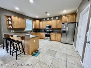 902 Avon Rd, Pine Beach, NJ 08741 photo 7