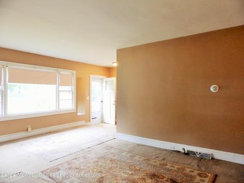 516 Springfield Ave, Pine Beach, NJ 08741 photo 3